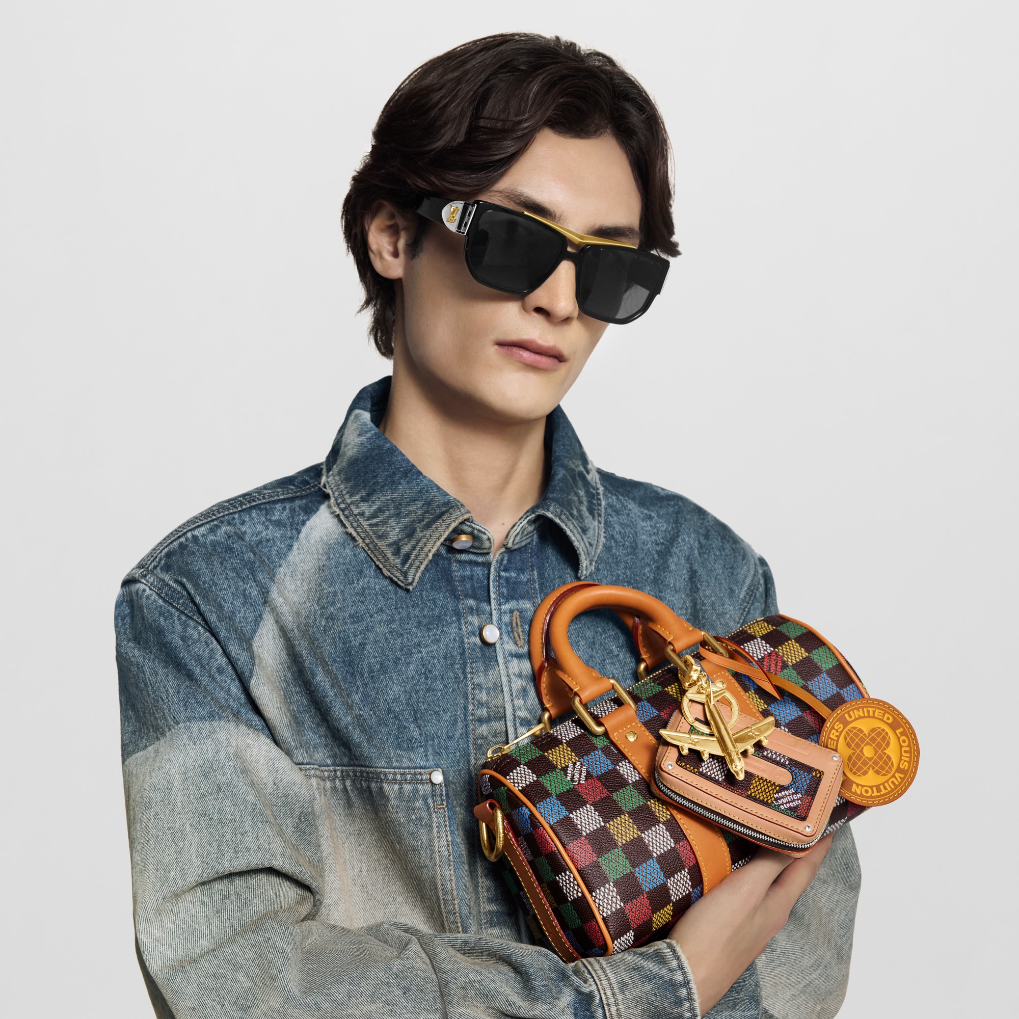 LV Plane Key Holder and Bag Charm S00 - Accessories M02542 | LOUIS